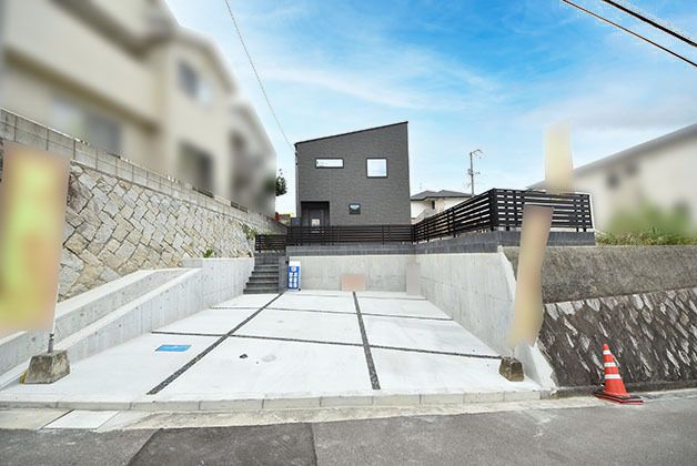 New 3LDK House with Sea View in Hatsukaichi, Hiroshima - Thumbnail 2