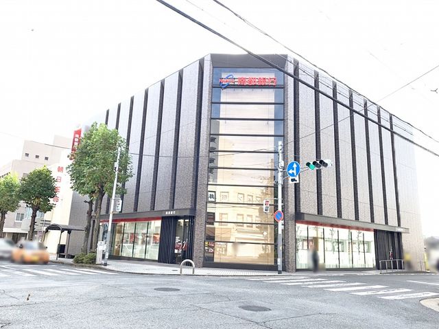 Vandeur Sakurai Ekimae 3LDK Apartment for Sale Near Station - Thumbnail 2