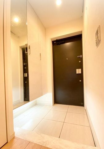 3LDK Oceanview Apartment in Shimonoseki with Kanmon Strait Views - Thumbnail 4