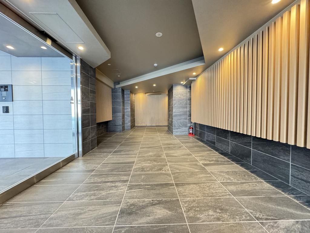 Presis Villa Tabata 9F: 2LDK Apartment with Panoramic Views - Thumbnail 4