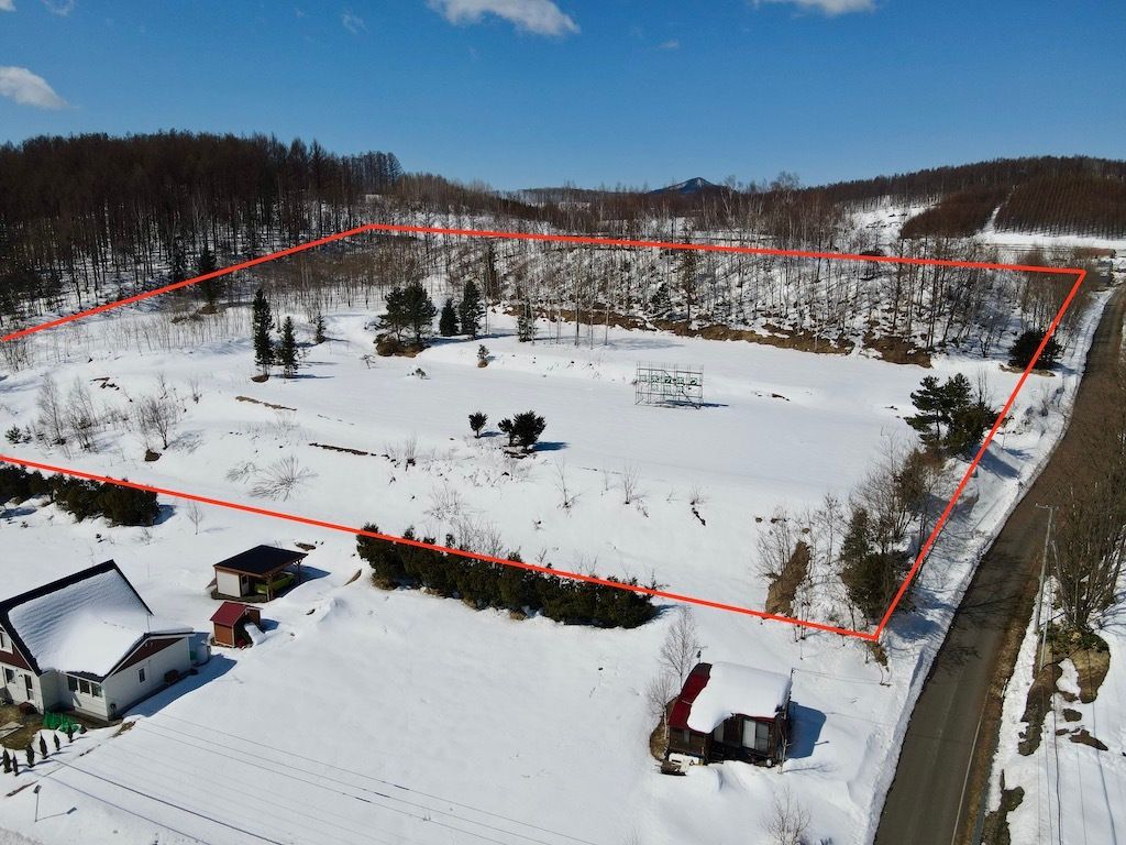 23,831 sqm Development Land in Nakafurano, Hokkaido - Thumbnail 3