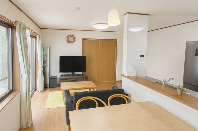 4LDK Family House with Solar Power near Ijiri Station, Fukuoka - Thumbnail 3