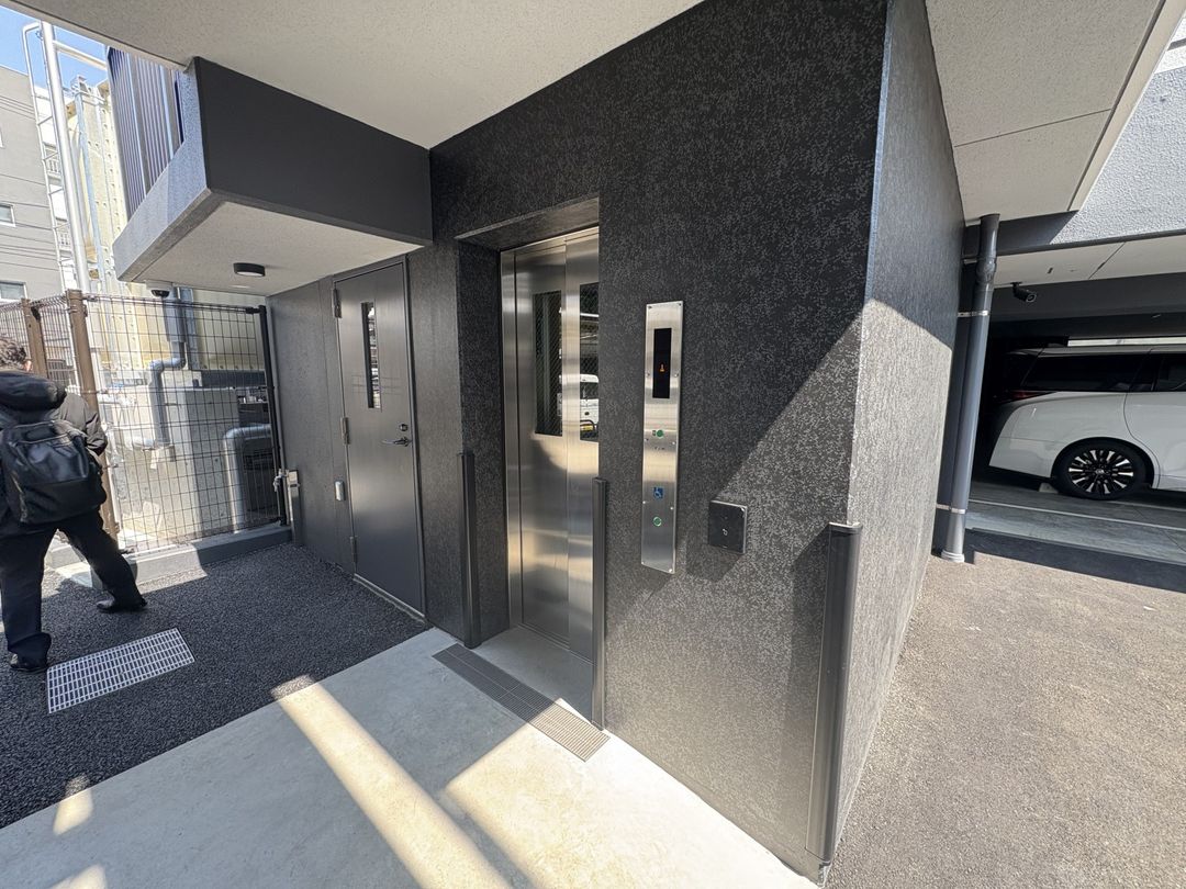 Duo Hills Iwasakicho Residence 3LDK Condo with Dogo Park View - Thumbnail 2