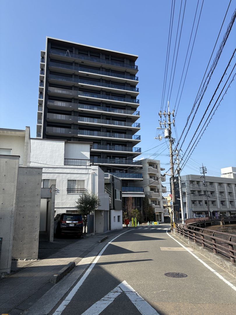 Duo Hills Iwasakicho Residence 3LDK Condo with Dogo Park View - Thumbnail 3