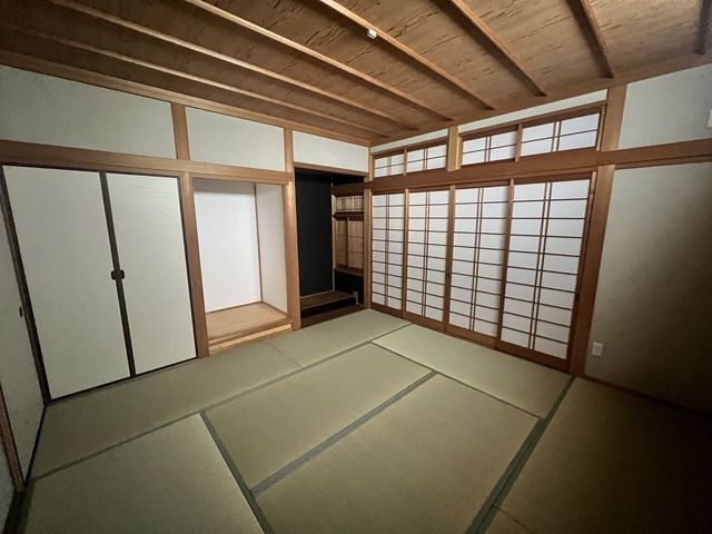 6LDK Detached House for Sale in Himeji, Hyogo - Renovated 2025 - Thumbnail 4