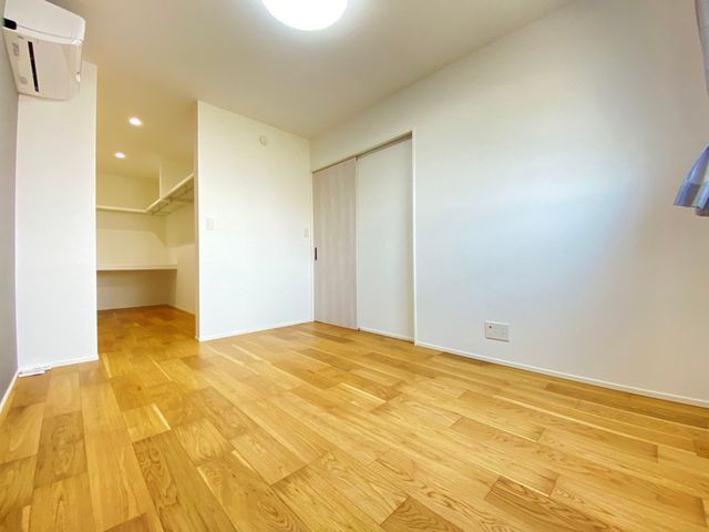 Modern 3LDK Custom Home in Itoshima with Solar & Whole-House AC - Thumbnail 4