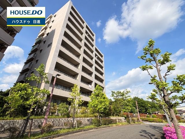 4LDK Apartment in Nisshin City, Aichi Prefecture - Thumbnail 2