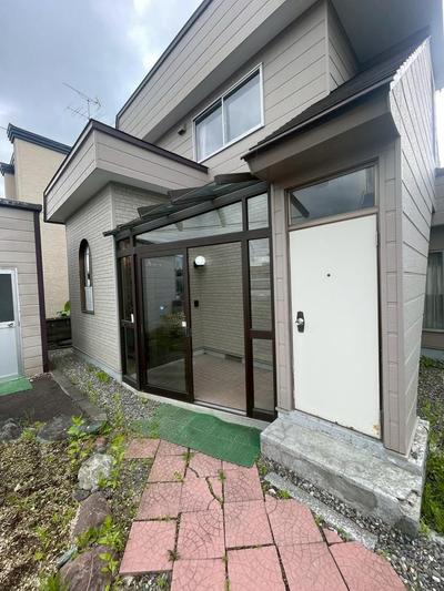 7LDK House in Eniwa, Hokkaido - Spacious Family Home — Image 1, Eniwa, Hokkaido