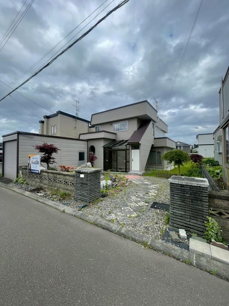 7LDK House in Eniwa, Hokkaido - Spacious Family Home - Thumbnail 3
