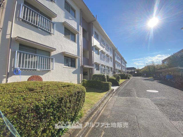 Renovated 3DK Apartment in Tachikawa, Tokyo - 54.35m² - Thumbnail 3