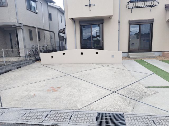 4SLDK Corner Lot House in Moriyama with Recent Renovations - Thumbnail 3