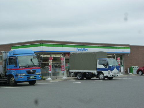 6LDK house in Hiratsuka with 3 parking spaces - Thumbnail 3