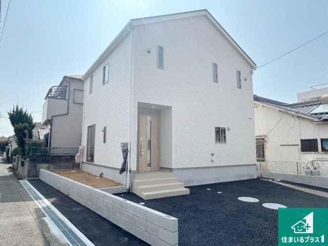 New 4LDK+S Detached House for Sale in Fukushima, Wakayama City - Thumbnail 2