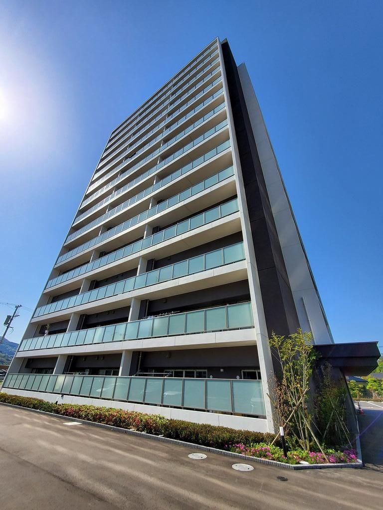 Modern 3LDK Apartment for Sale in Isahaya with EV Charging - Image 1