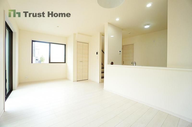 2LDK House for Sale in Akashi, Hyogo - Modern & Convenient - Thumbnail 4