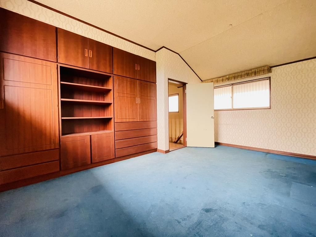 7SLDK Family Home in Takasaki with 525m² Land and 2 Parking - Thumbnail 4