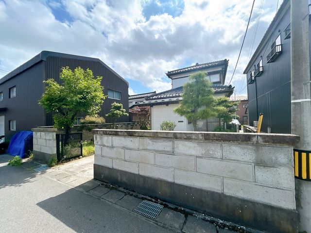 6DK House for Sale in Sakata City, Yamagata - 180.63 sqm - Thumbnail 2