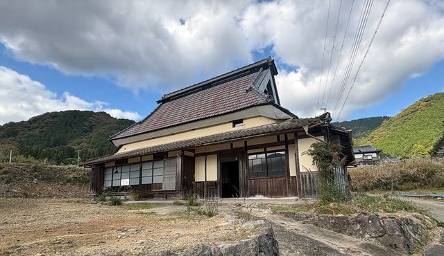 1926 Kyoto Traditional House with 600-Tsubo Land - Thumbnail 2
