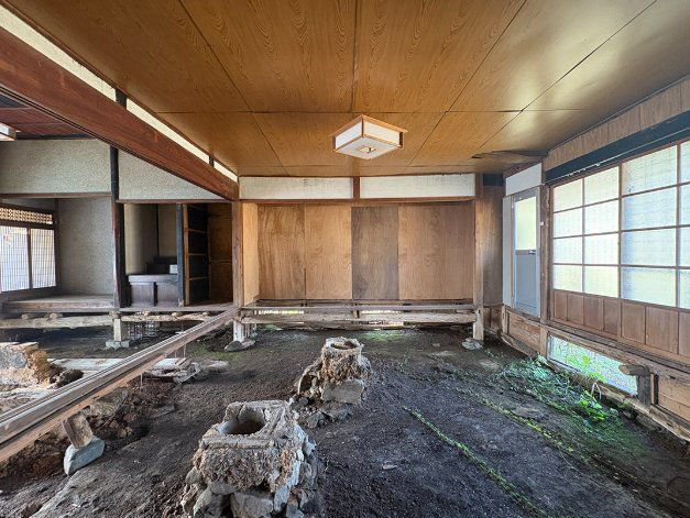 1926 Kyoto Traditional House with 600-Tsubo Land - Thumbnail 3