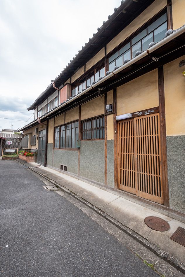 Two Unrenovated Kyoto Machiya for Sale in Shichiku, Kita Ward - Thumbnail 4
