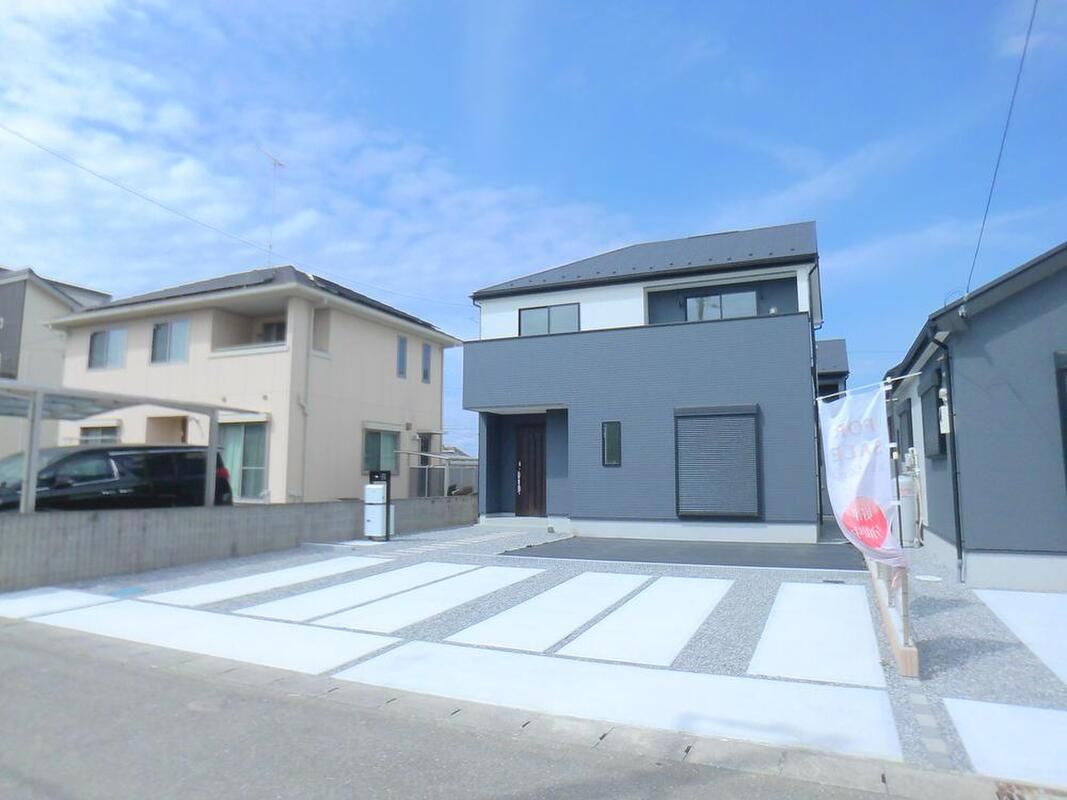 New 4LDK House in Utsunomiya with Seismic Grade 3 & Roof Balcony - Thumbnail 2