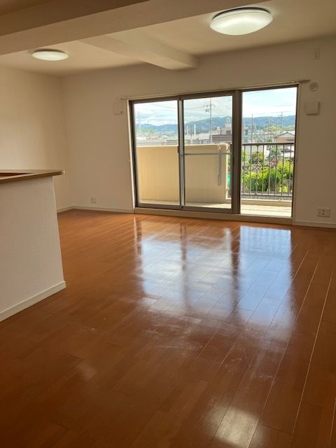 Renovated 4LDK Apartment for Sale in Matsusaka, Mie - Thumbnail 3