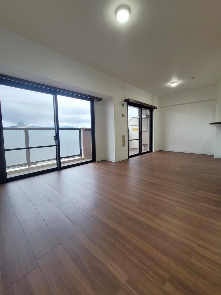 Lions Mansion Shijo Omiya 3LDK Apartment for Sale in Kyoto - Thumbnail 3