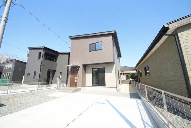 New 4LDK House in Miyazaki Otsuka with Solar Power - Thumbnail 2