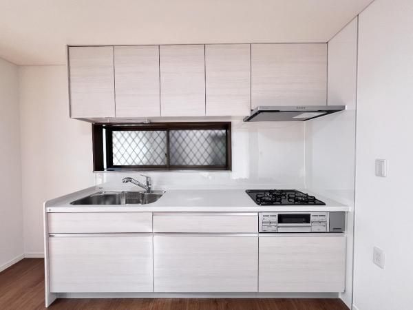 3LDK House for Sale in Hino City, Tokyo - Thumbnail 3