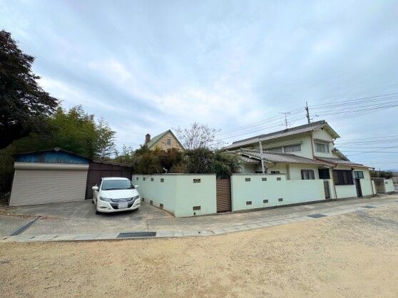 7SLDK House with Garden in Okayama Minami-ku Akira - Thumbnail 2