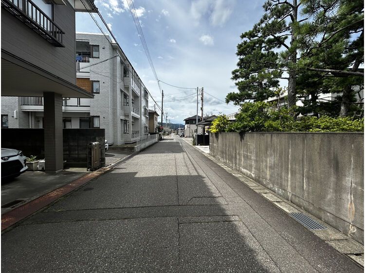 100-Tsubo Land Plot for Custom Home Build in Fukui Ninomiya - Thumbnail 2
