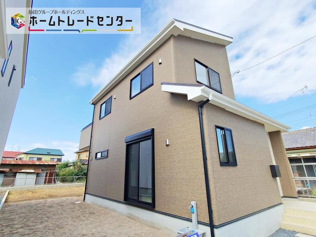 New 4LDK House for Sale in Kamihobara, Saitama - Thumbnail 2