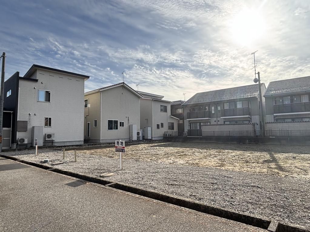 Land for Sale in West Kanazawa, Kanazawa City - 175.67 sqm Plots - Thumbnail 2