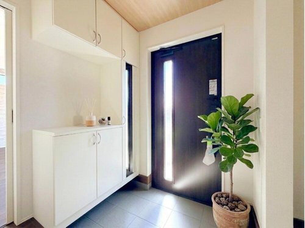 South-Facing 33 Tsubo Plot in Quiet Hino, Tokyo - Land for Sale - Image 1