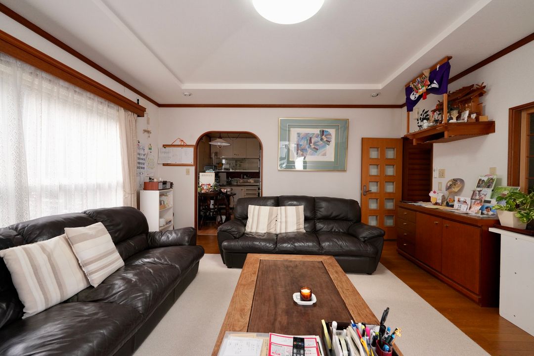 Downtown Furano House with 4 Bedrooms and Airbnb Potential - Thumbnail 3