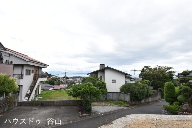 Kagoshima City Land for Sale with Kinko Bay Views - Thumbnail 3