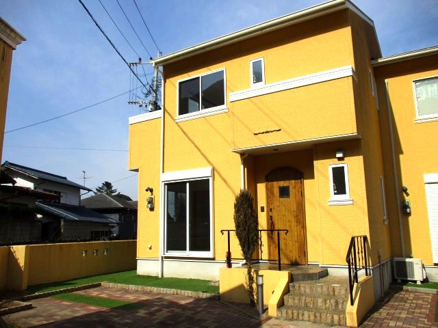 Fairy Town Myoken A-7 Townhouse for Sale in Kitakyushu - Image 1