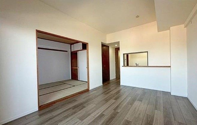3LDK Apartment in Sugita, Yokohama - Dragon Mansion - Thumbnail 2