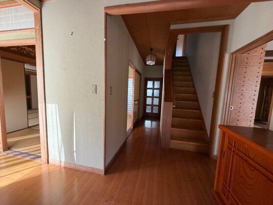 6DK Wooden House for Sale in Mihara, Hiroshima | 138.52 sqm - Thumbnail 4