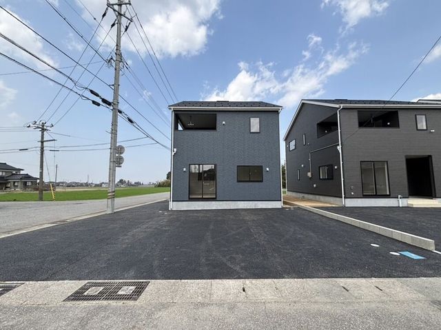 New 4LDK Detached House in Tateyama, Toyama - Corner Lot, Near Station - Thumbnail 2