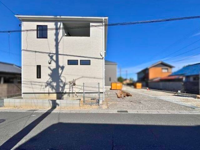 New 4SLDK House Near Nakakomono Station in Komono, Mie - Thumbnail 2