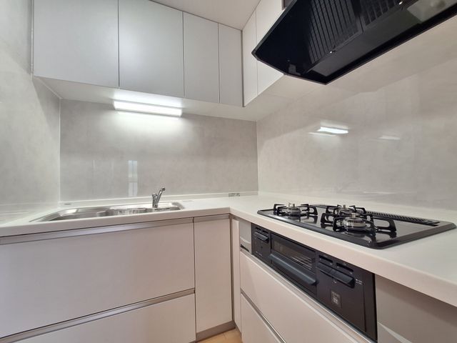 2SLDK Apartment in Otsu City with Recent Renovations - Thumbnail 3