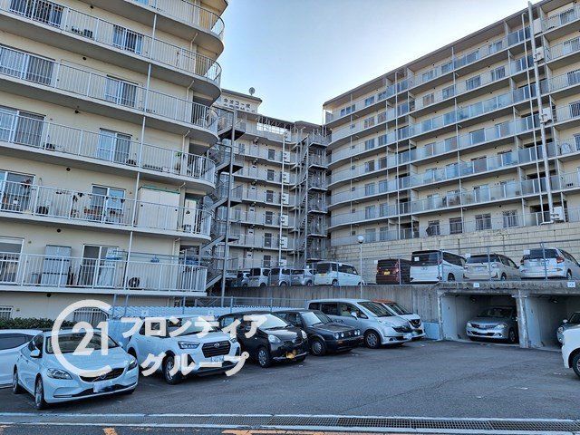 2SLDK Apartment in Otsu City with Recent Renovations - Thumbnail 2