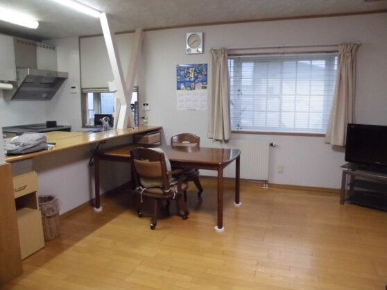 5SLDK Wooden House for Sale in Akita City with Large Sunroom - Thumbnail 3