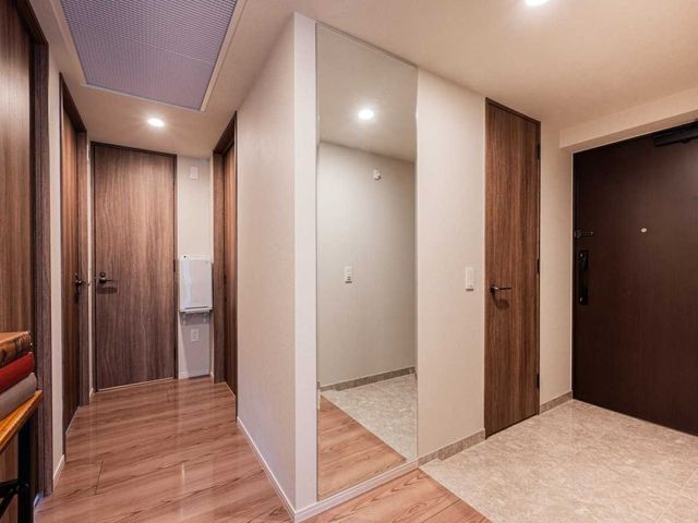 2LDK Apartment for Sale in Koto, Tokyo - 56.4 sqm - Thumbnail 3