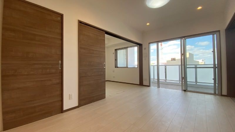 3LDK Apartment for Sale in Urasoe, Okinawa - 61.19 sqm - Thumbnail 4