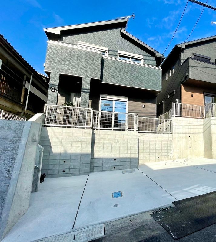 F Garden Nikenjaya: New 4LDK House Near Station in Kagoshima - Thumbnail 3