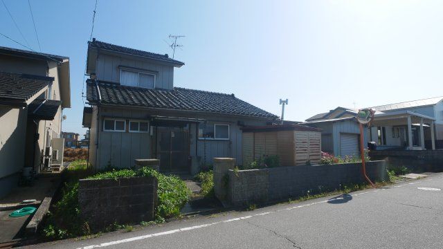 Land for Sale in Toyama City - 247 sqm Plot - Thumbnail 3