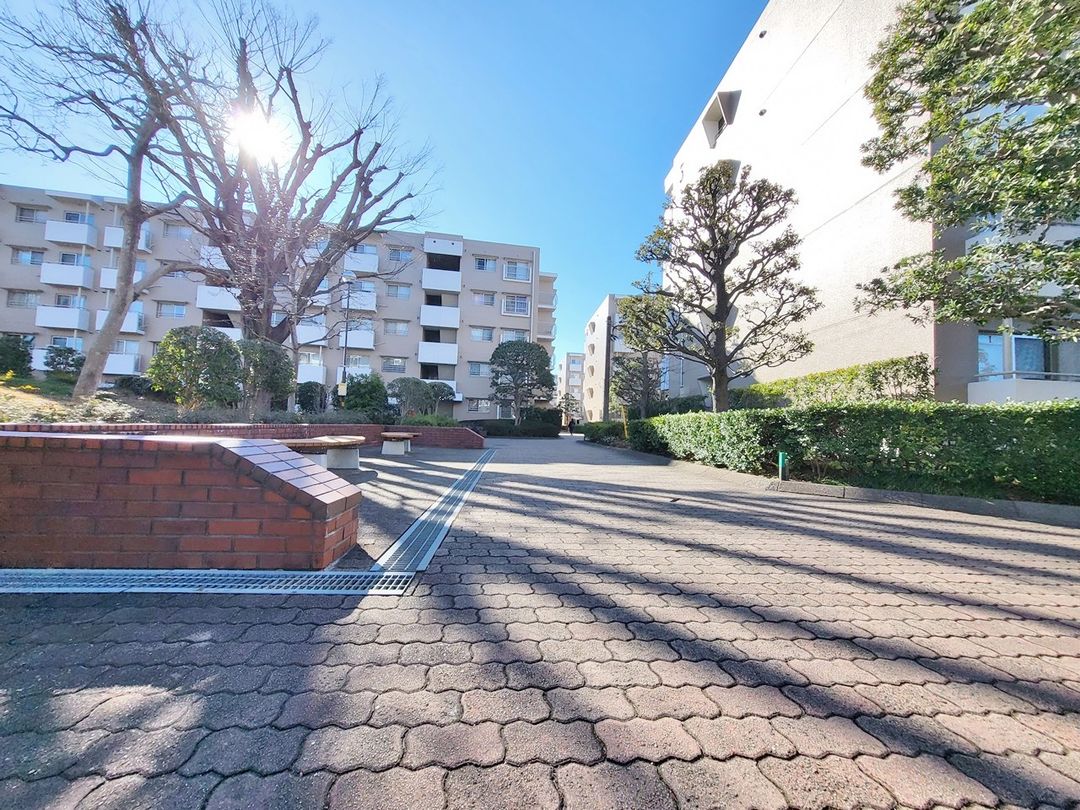 Renovated 4LDK Apartment Near Hasuda Station, Saitama - Thumbnail 3