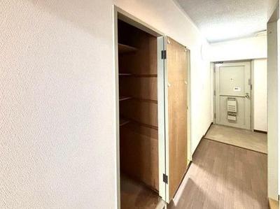 2LDK Apartment in Nakagyo Ward, Kyoto — Image 2, Nakagyo, Kyoto